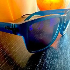 KDEAM mens polarized sunglasses.